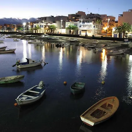Casa De La Playa * Orzola